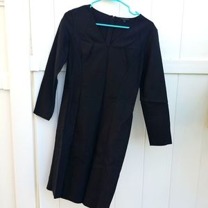 Theory long sleeved dress SIZE 6, zipper in back